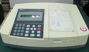 Amersham UV/Visible Spectrophotometer Ultrospec 2000