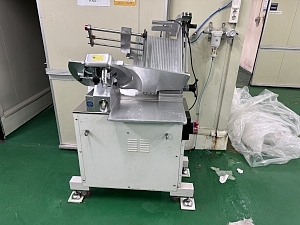 냉동슬라이서. 냉동육절기