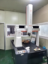 미츠토요 Crysta APEX V 7106 신품급 중고3차원 측정기(칼자이스,미츠토요, 덕인, 중고3차원,3차원측정기,헥사곤)