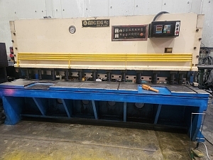 절단기 12tx3m 자동아데 중동기계