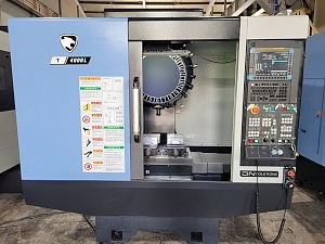 디엔솔루션즈(두산) 탭핑센터 T4000L/12K 중고탭핑센타